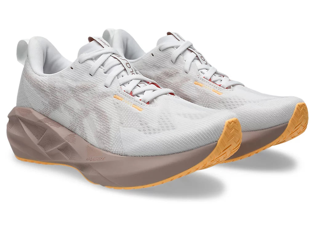 Asics Novablast 5 White/Fawn (D) Womens