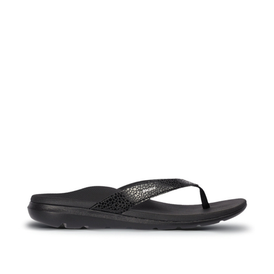 Ascent Groove Black Womens