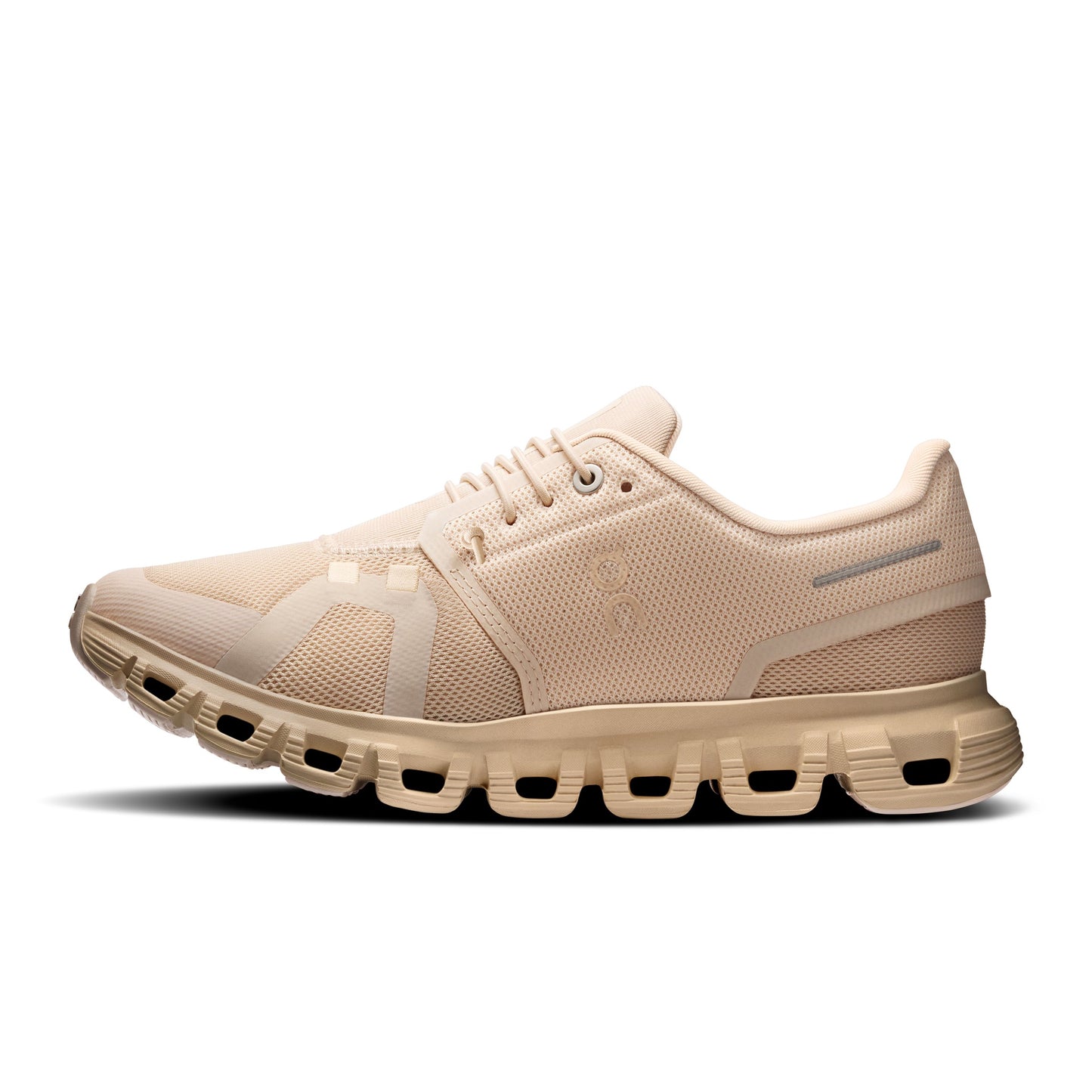 On Running Cloud 6 Sand / Sand Womens