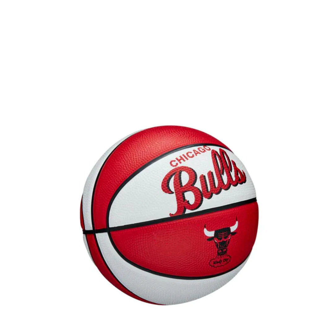 Wilson NBA Team Retro Mini Basketball Chicago Bulls Size 3