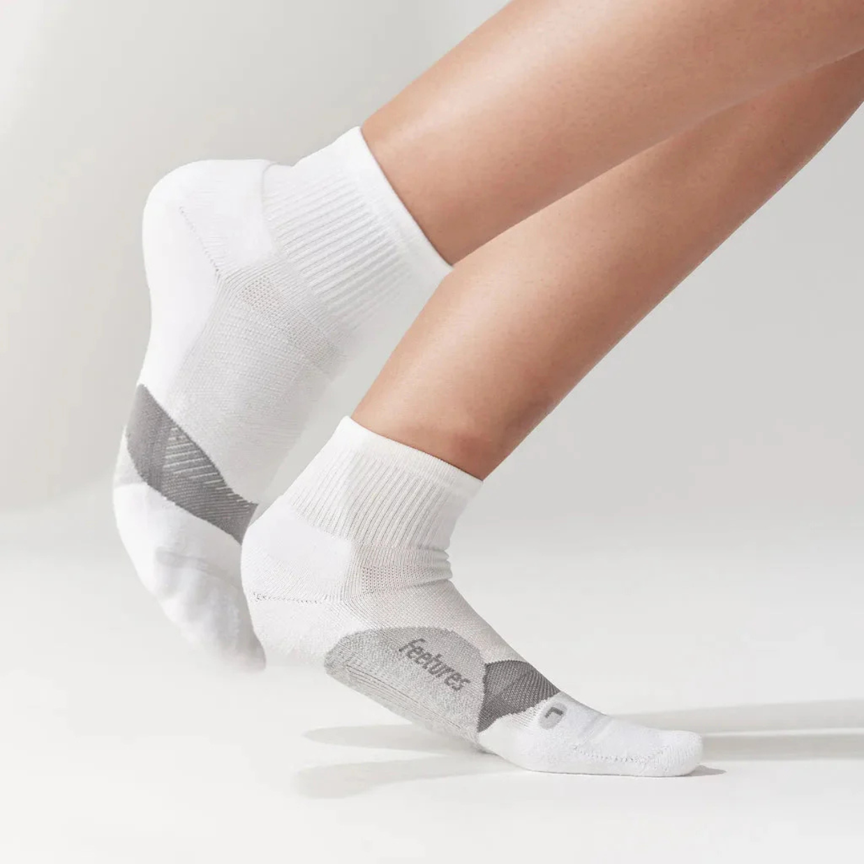 Feetures Elite Light Cushion Quarter White Sock
