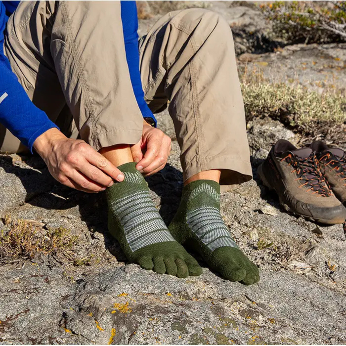 Injinji Outdoor Midweight Mini Crew Merino Wool Sock Forest