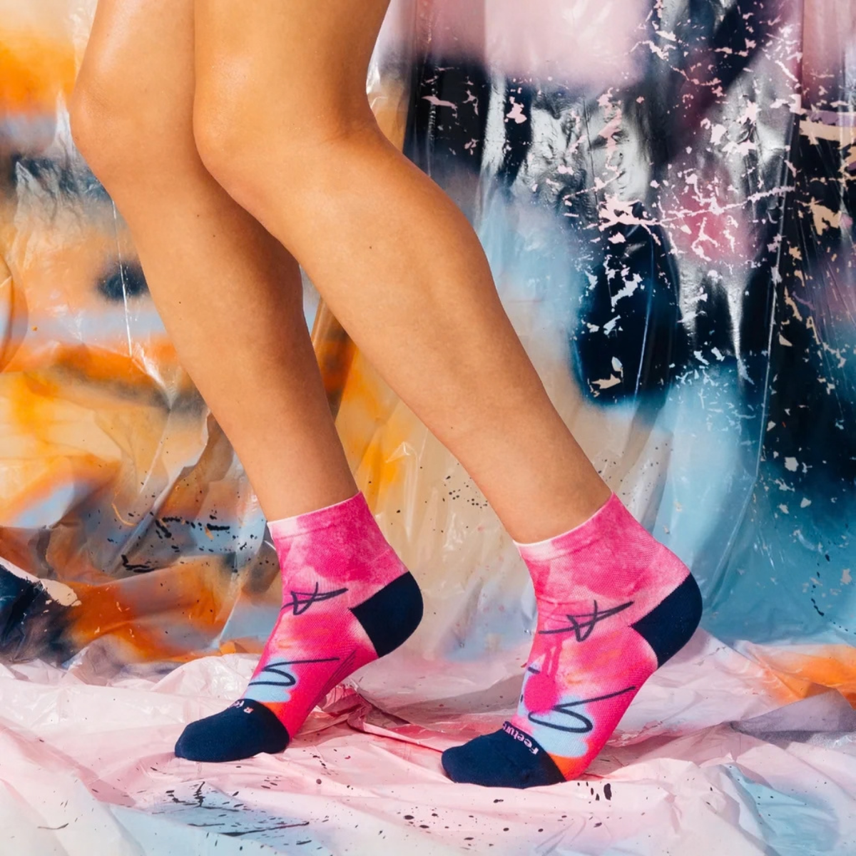 Feetures Elite Light Cushion Quarter Feminine Grit Sock