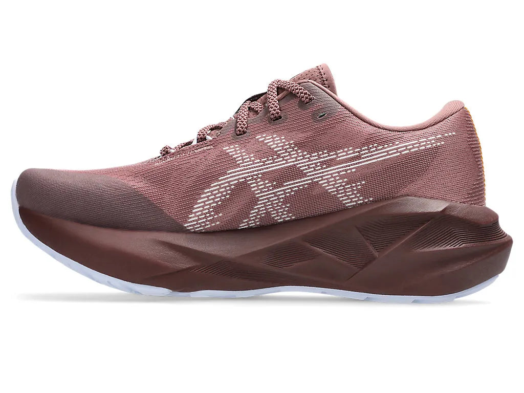 Asics Novablast 5 TR NB Nature Bathing/Rubble Red Womens